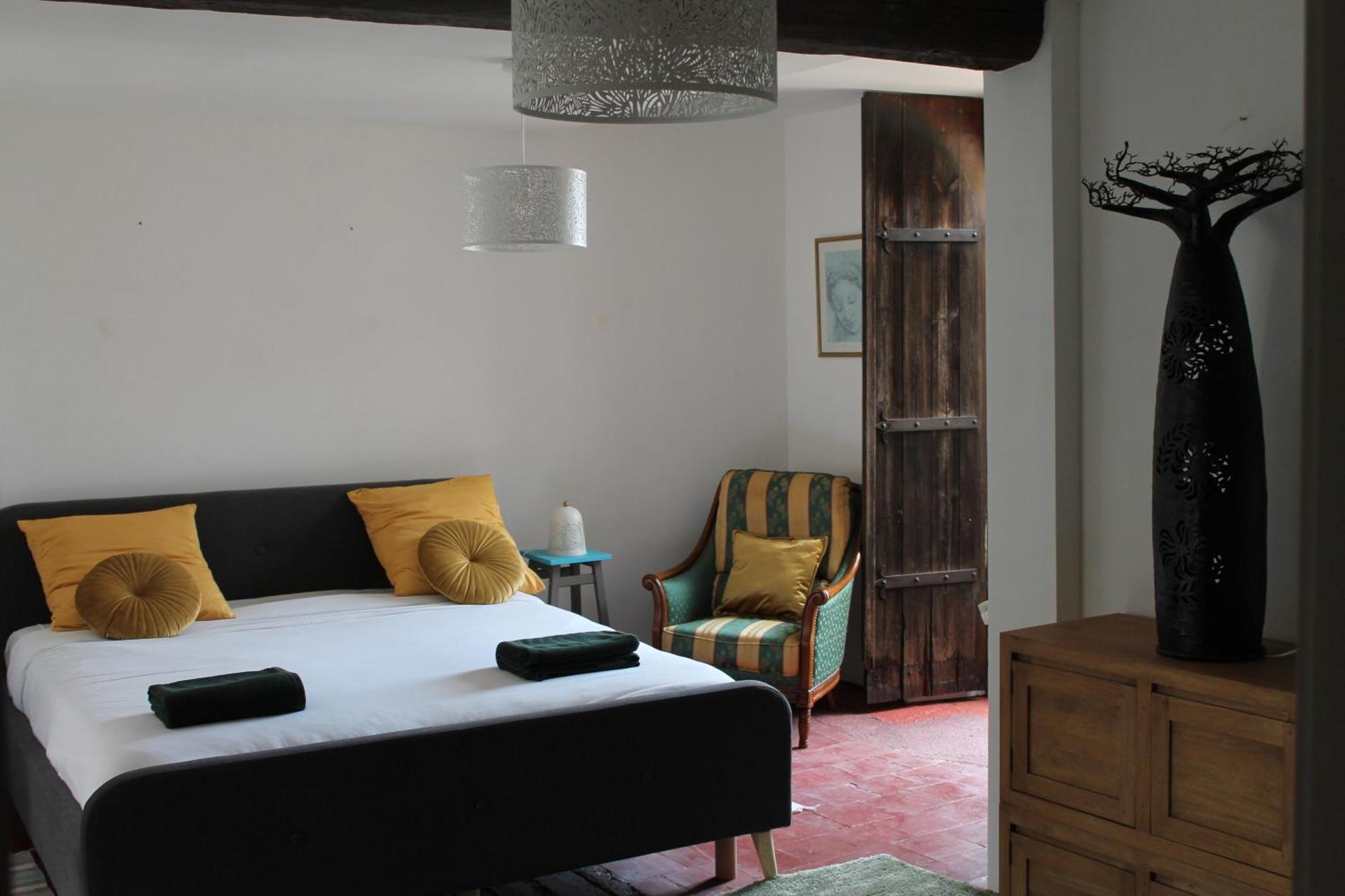 Bed and Breakfast Les 2 Droles D'Oiseaux Luc-sur-Orbieu Екстер'єр фото