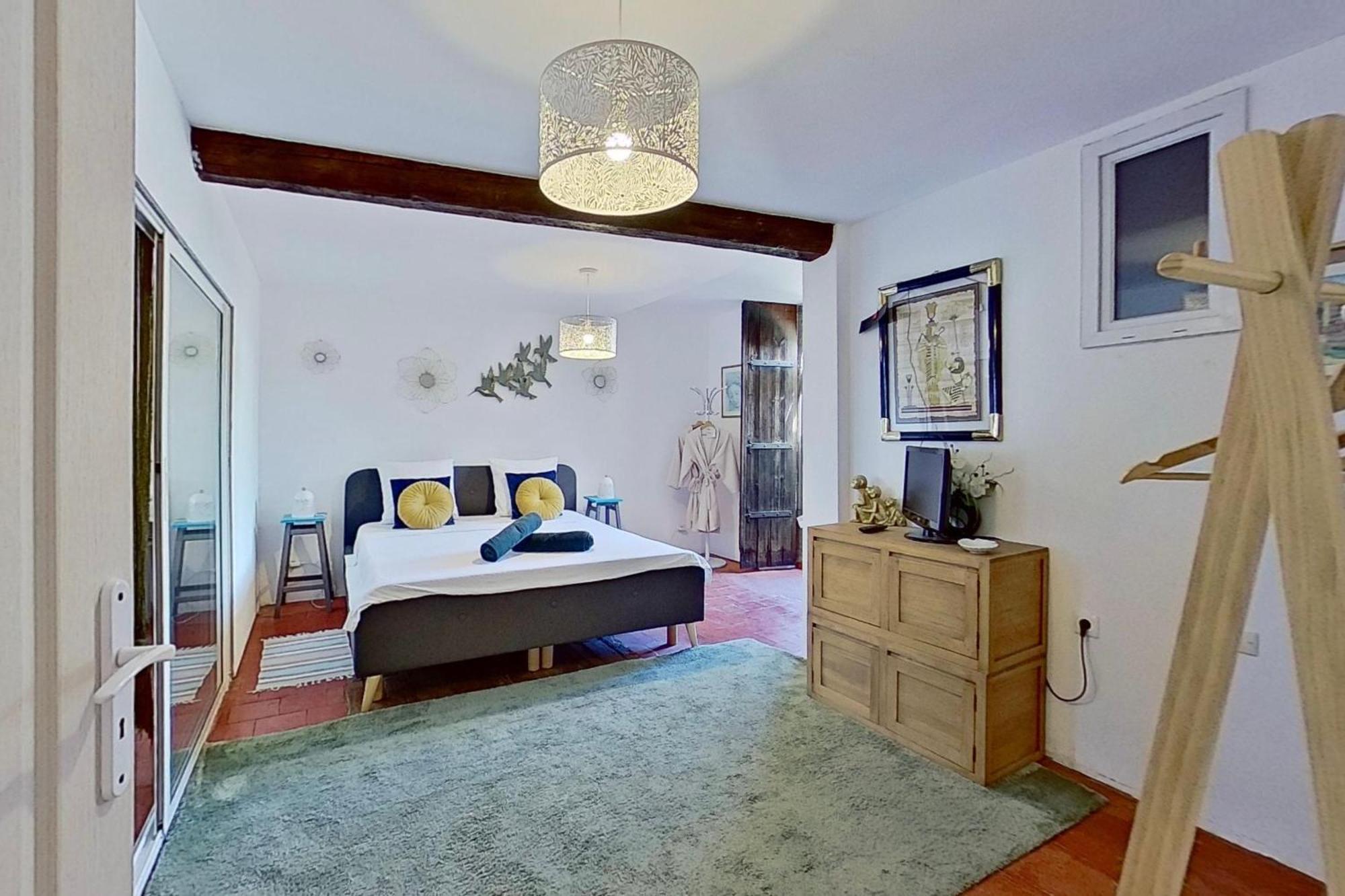 Bed and Breakfast Les 2 Droles D'Oiseaux Luc-sur-Orbieu Екстер'єр фото
