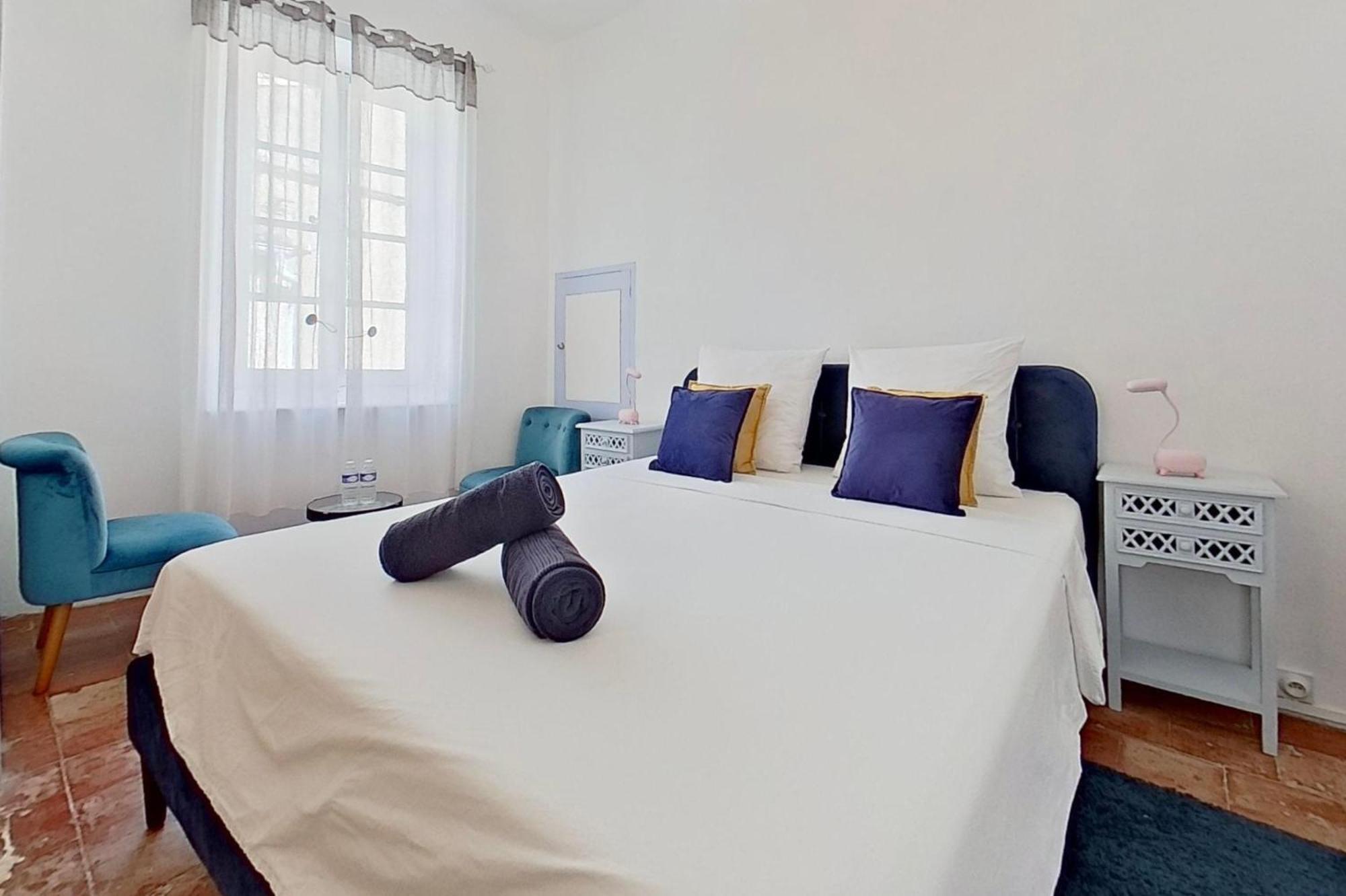 Bed and Breakfast Les 2 Droles D'Oiseaux Luc-sur-Orbieu Екстер'єр фото