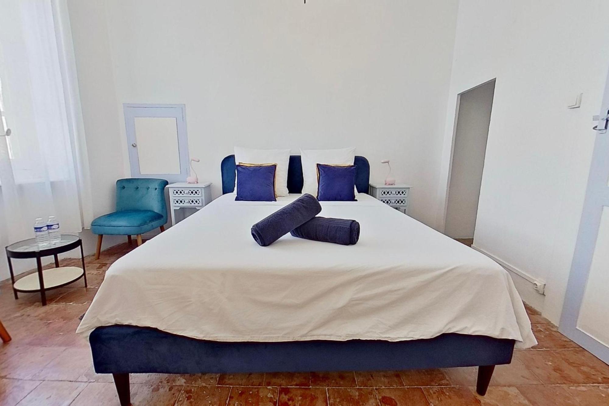 Bed and Breakfast Les 2 Droles D'Oiseaux Luc-sur-Orbieu Екстер'єр фото