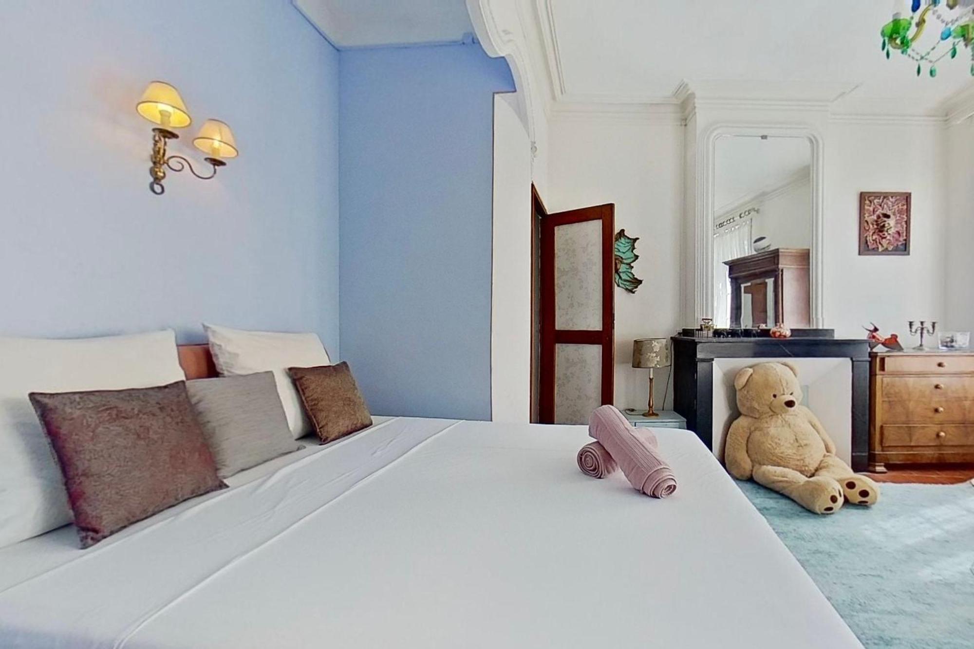 Bed and Breakfast Les 2 Droles D'Oiseaux Luc-sur-Orbieu Екстер'єр фото