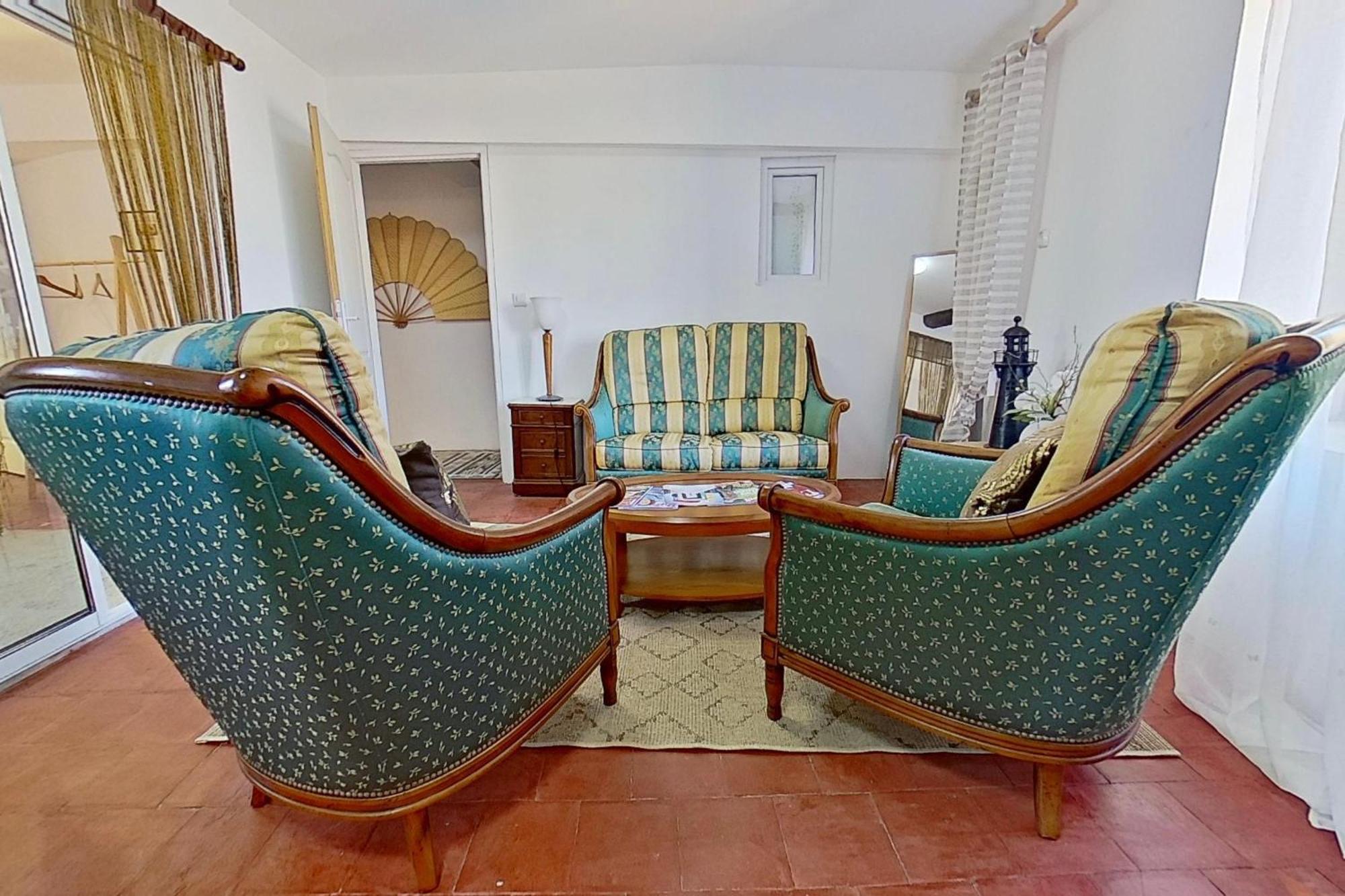 Bed and Breakfast Les 2 Droles D'Oiseaux Luc-sur-Orbieu Екстер'єр фото